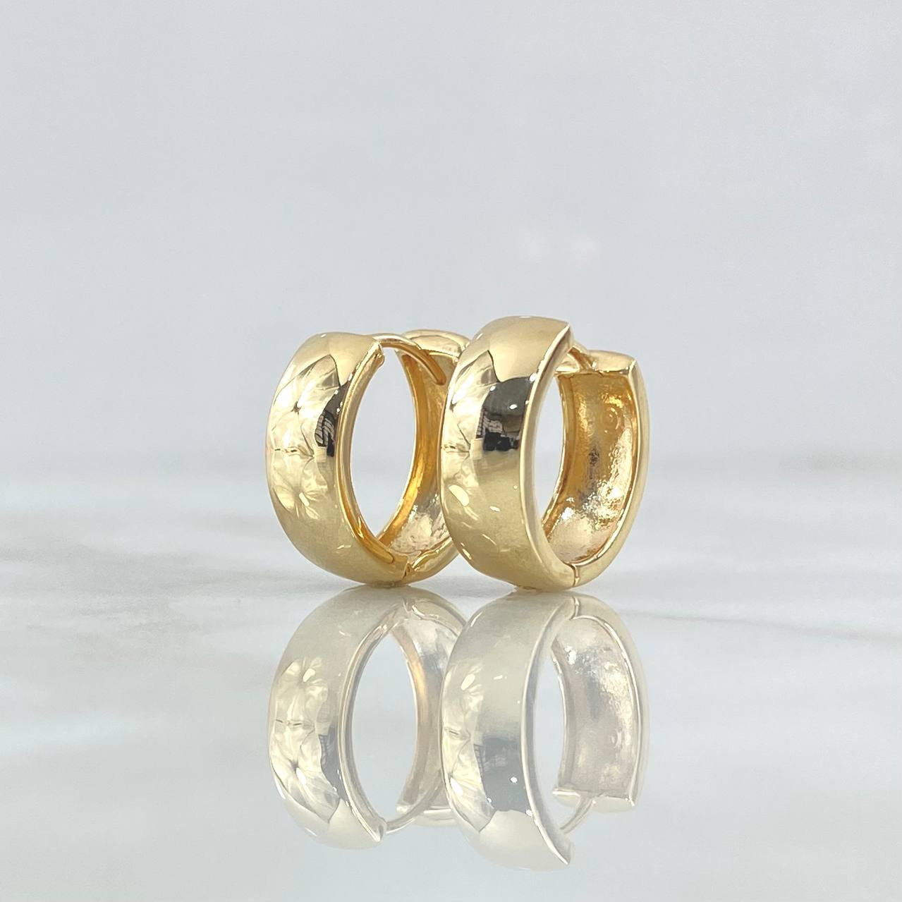 Candongas Lisas 6gr / 1.6cm / Oro Amarillo 18K