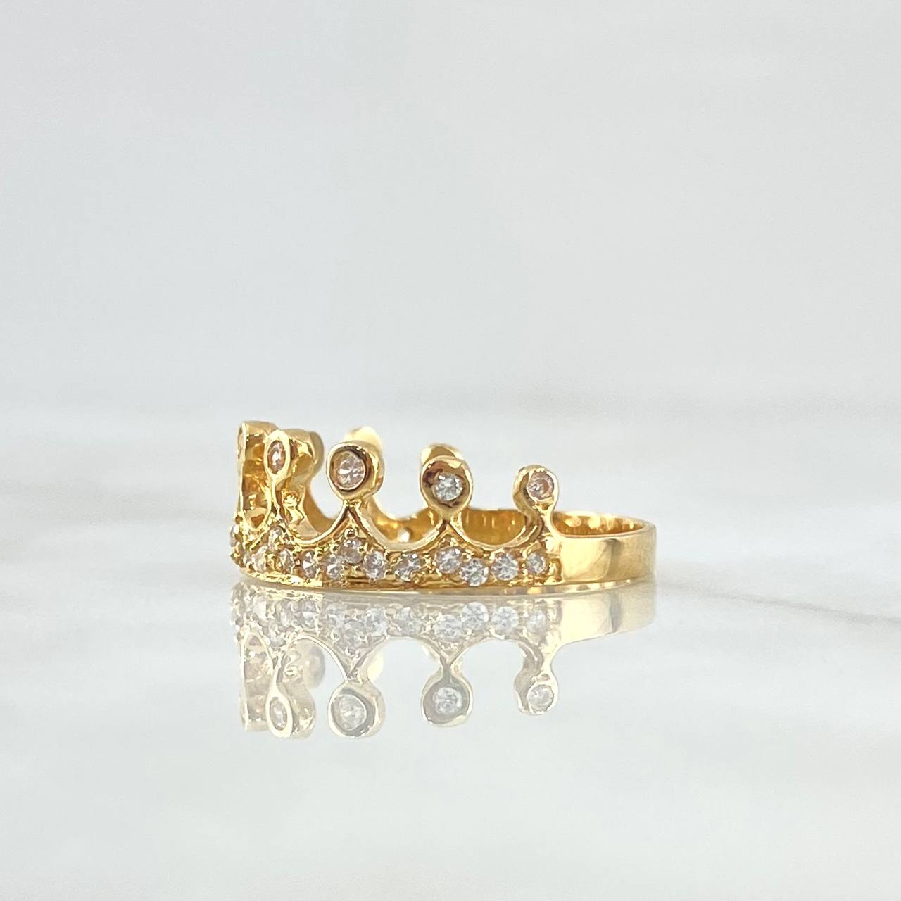 Anillo Corona 2.75gr / T8 / Circones Blancos Oro Amarillo 18K