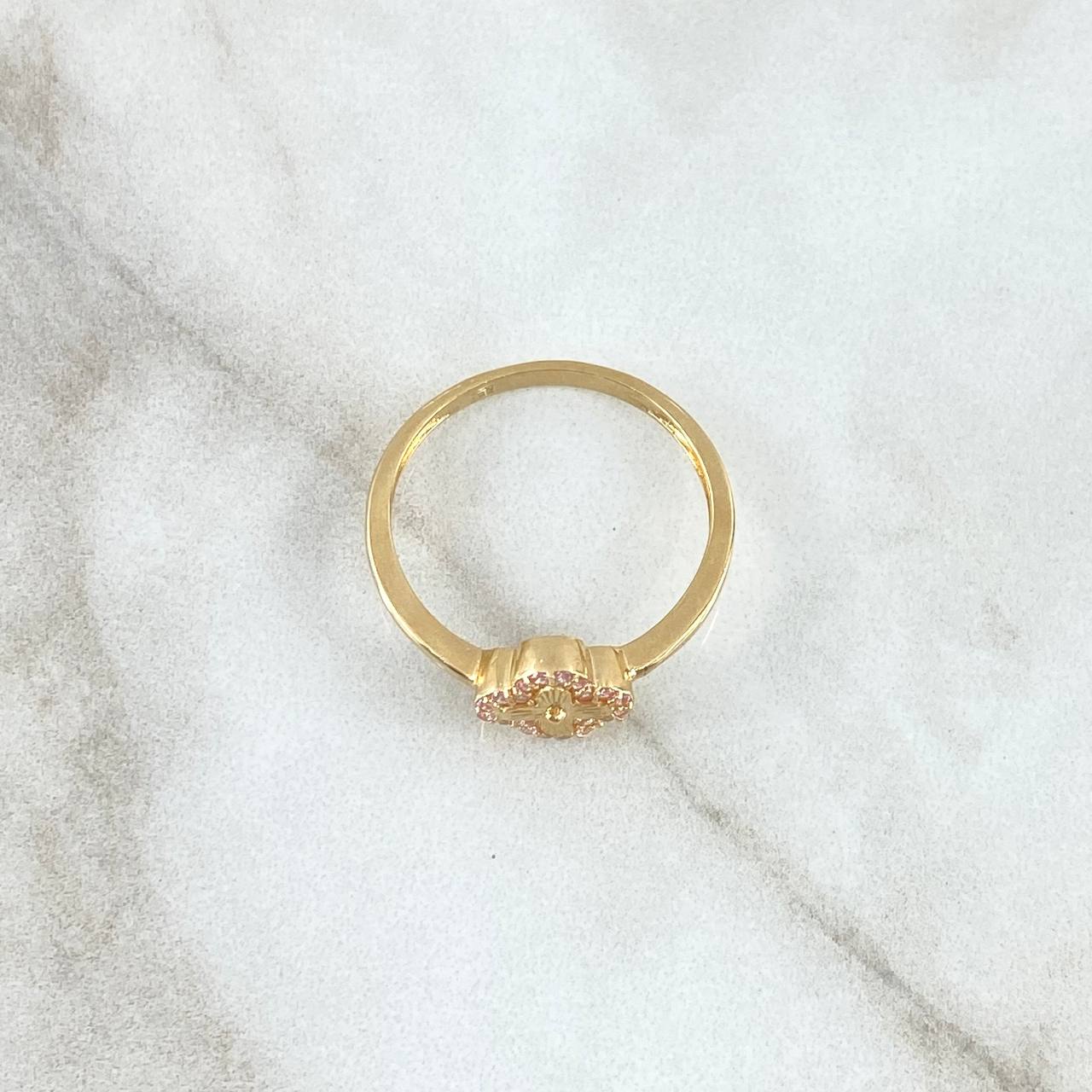 Anillo Trébol VCyA 2.25gr / T8 3/4 / 8mm Rayado - Circones Rosados Oro Amarillo 18K