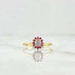 Anillo Solitario Halo Floreado 1.9gr / T6 3/4 / Circones Blancos - Fucsias Oro Amarillo 18K