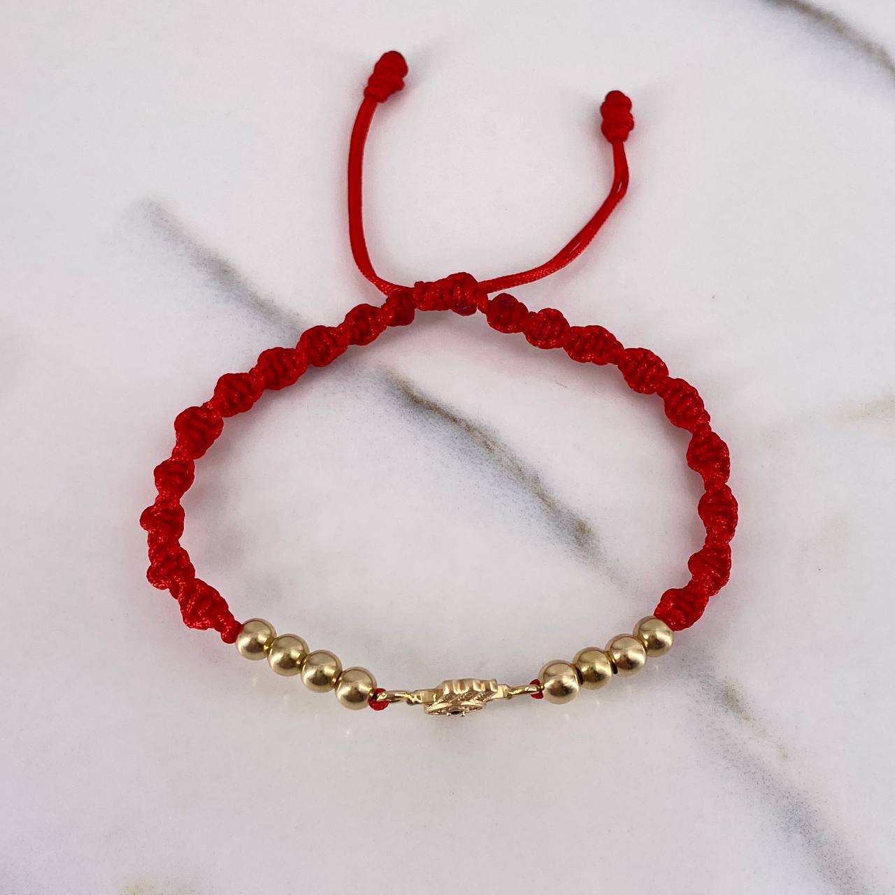 Pulsera Roja Herraje Mano Hamsa 1.75gr / 4mm Bolas Lisas Circones Blancos Oro Amarillo 18K &