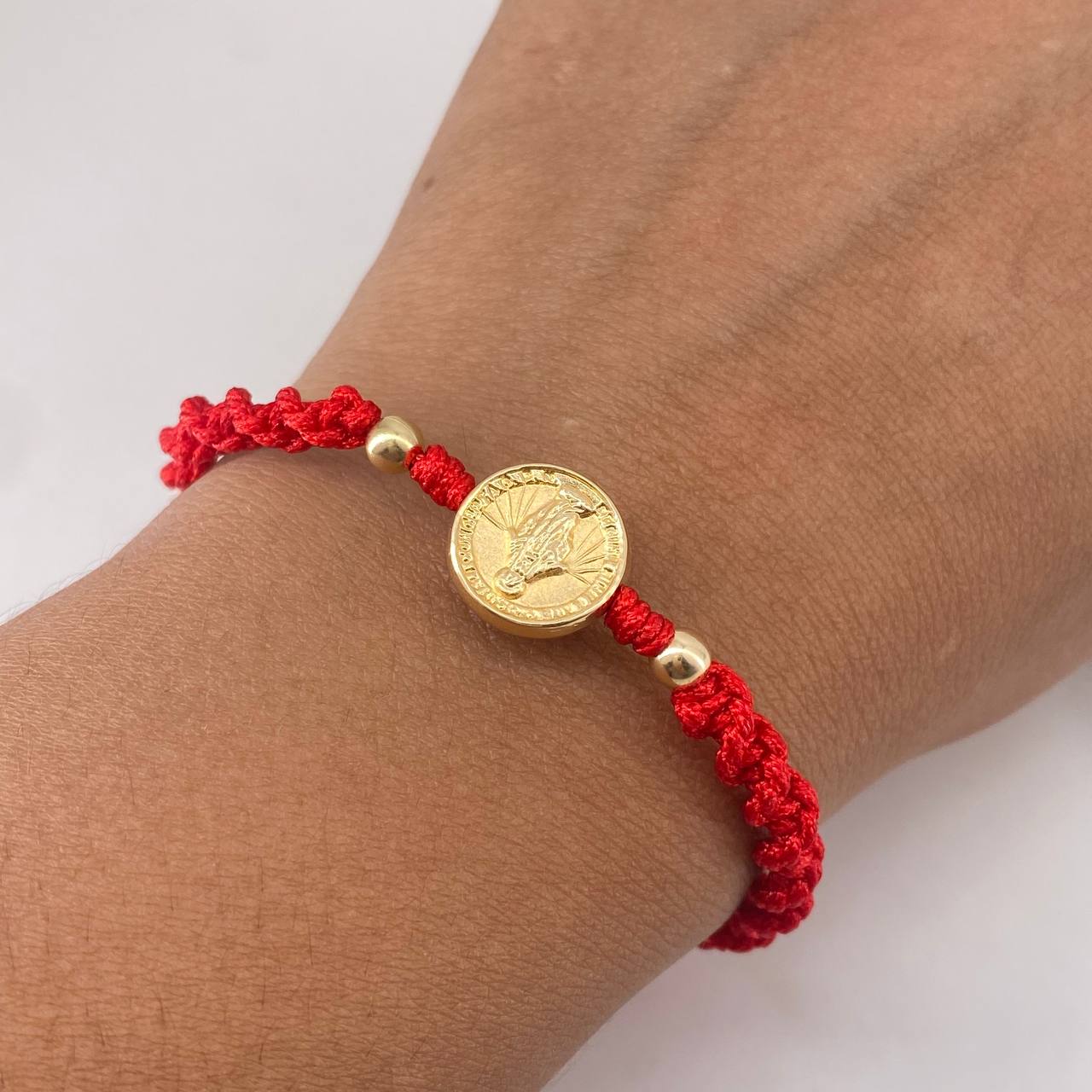 Pulsera Roja Herraje Virgen Milagrosa 0.9gr / 4mm Bolas Lisas Oro Amarillo 18K &