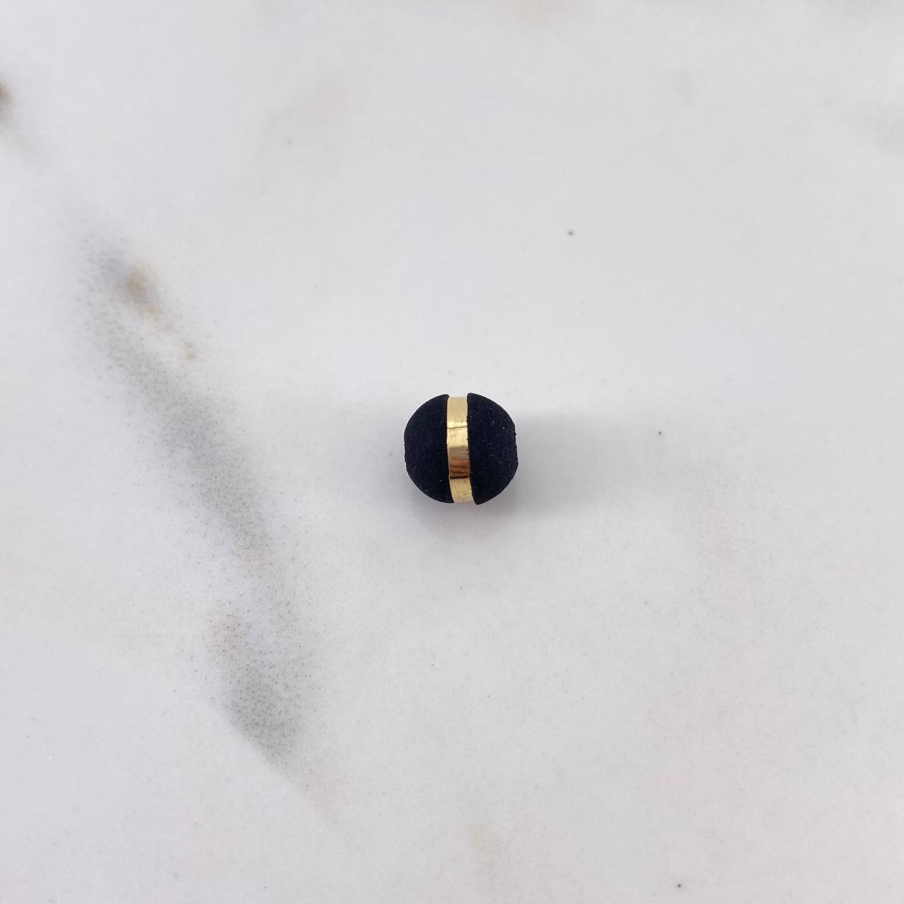 Bola Neoro 1 Raya 0.09gr / 8mm Negro Oro Amarillo 18K &