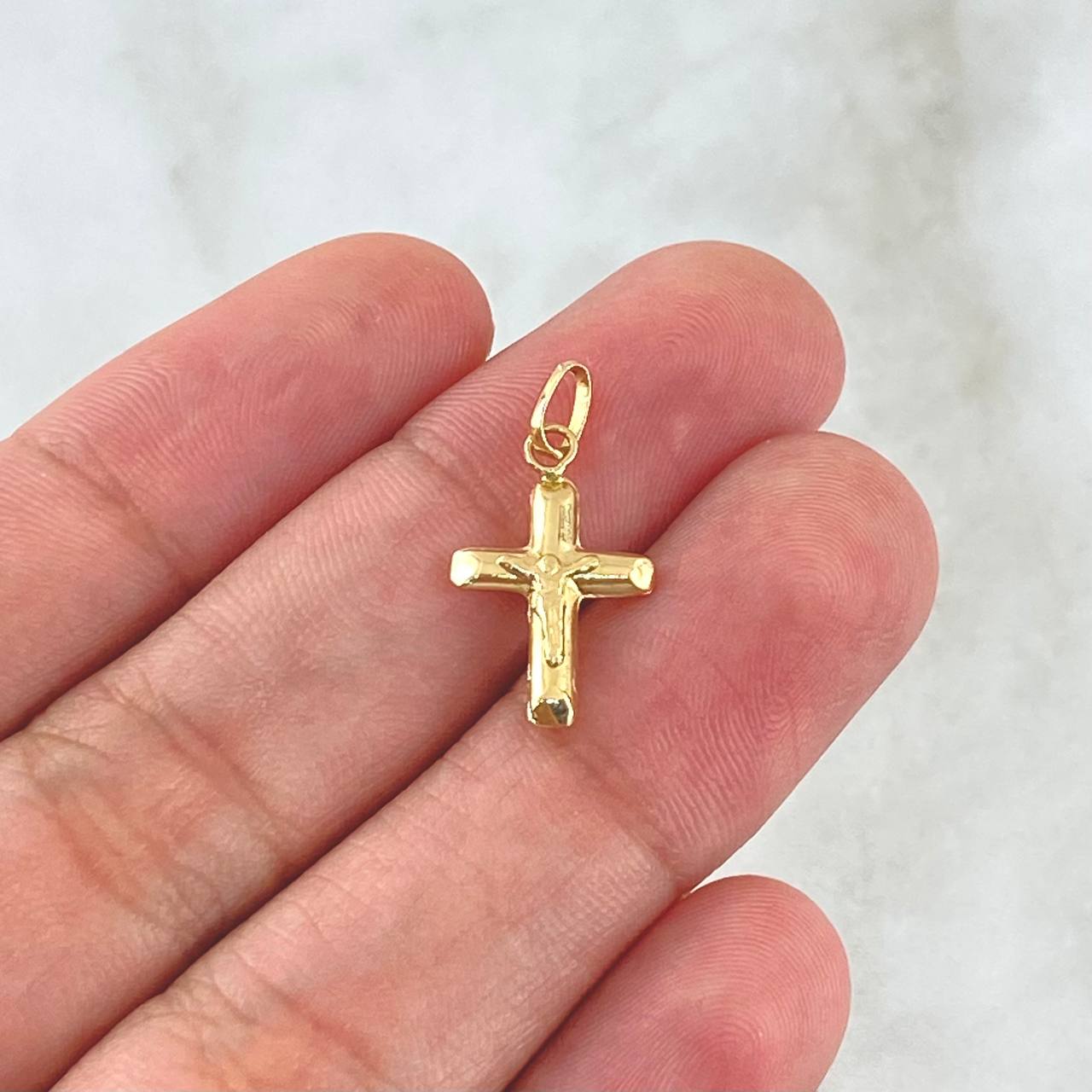 Dije Cruz Cristo 0.5gr / 2.2cm / Puntas Planas Lisa Oro Amarillo 18K