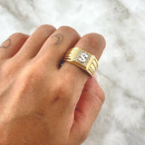 Anillo Sello Signo Dólar 10gr / T11 1/2 / Cuadro Basteado Circones Blancos Dos Oros Amarillo Blanco 18K