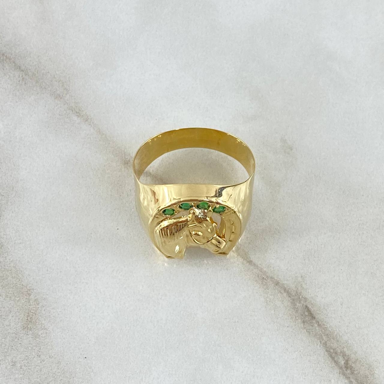 Anillo Sello Herradura Caballo 3.3gr / T8 1/2 / Circones Verdes Oro Amarillo 18K