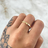 Anillo Dios 1.35gr / T5 1/4 / Circones Blancos Oro Amarillo 18K