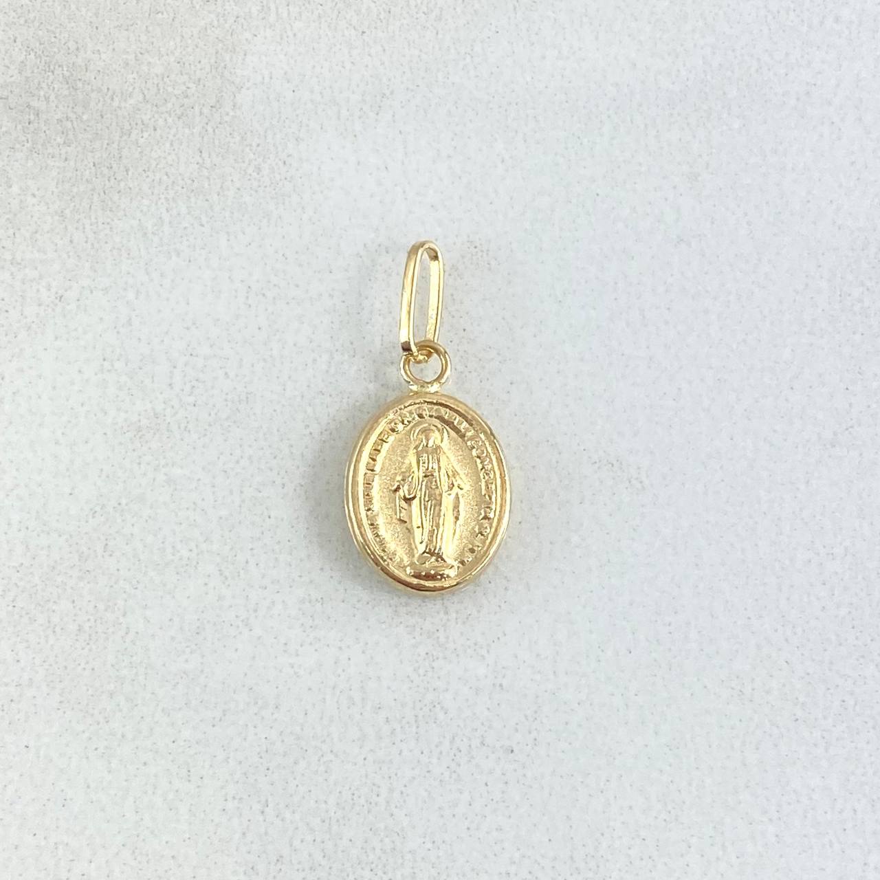 Dije Virgen Milagrosa 0.5gr / 1.8cm / Lisa Oro Amarillo 18K ©