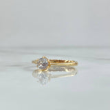 Anillo Solitario Liso Delicado 2.65gr / T6 / Central Circon Blanco Oro Amarillo 18K ©