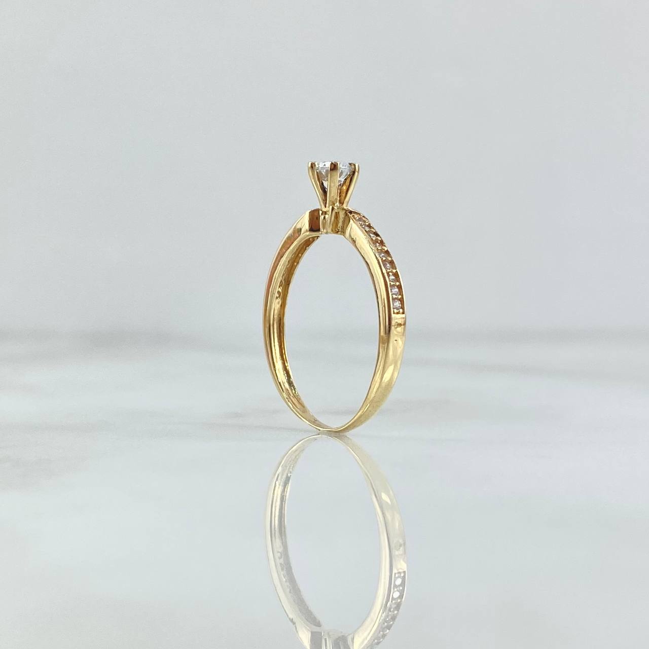 Anillo Solitario Realeza 1.95gr / T6 3/4 / Circones Blancos Dos Oro Amarillo Blanco 18K *