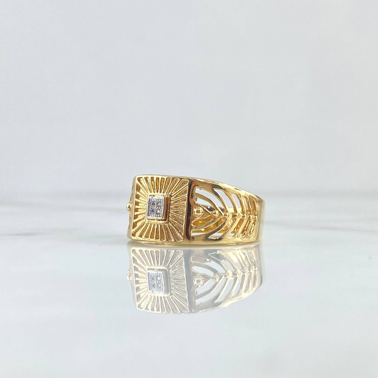 Anillo Cuadro Envés 6.7gr / T10 3/4 / Texturizado Circones Blancos Oro Amarillo 18K ©