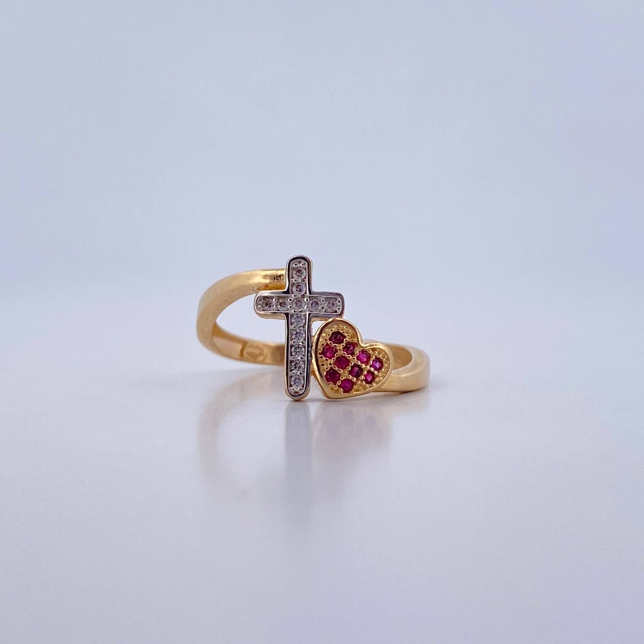 Anillo Cruz Corazon 2.3gr / T6 / Circones Fucsias Blancos Oro Amarillo 18K &