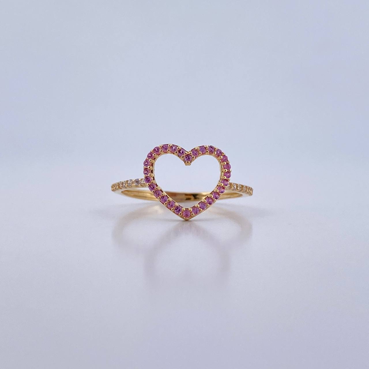 Anillo Silueta Corazon 1.55gr / T7 1/4 / Circones Rosados Blancos Oro Amarillo 18K &