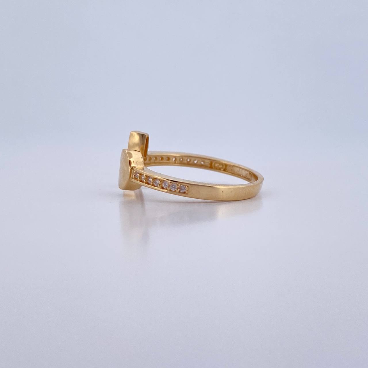 Anillo Abrazo 2.45gr / T7 / Circones Blancos Oro Amarillo 18K &