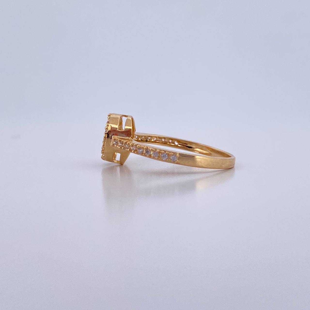 Anillo Huella 2.35gr / T6 1/4 / Circones Blancos Oro Amarillo 18K &