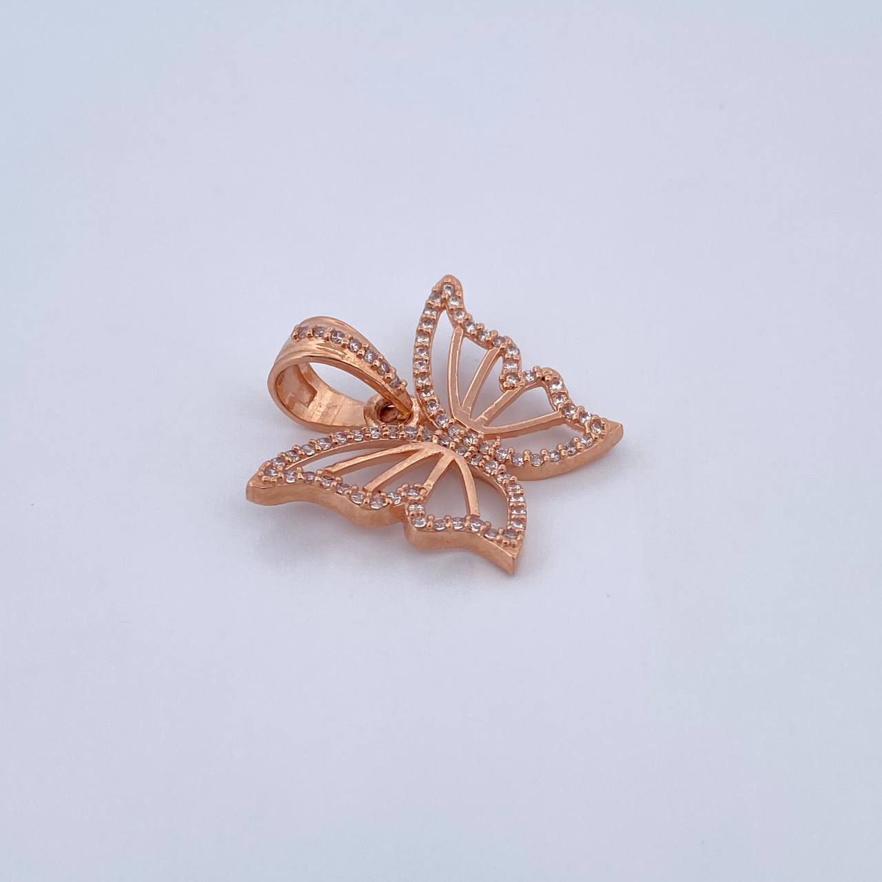 Dije Mariposa 3.25gr / 2cm / Circones Blancos Oro Rosa 18K &