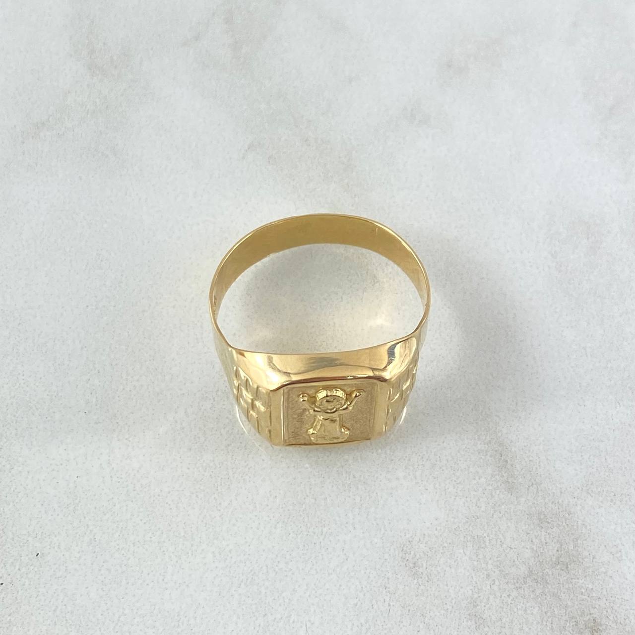 Anillo Sello Divino Niño 3.45gr / T9 1/4 / Marco Rectangulo Oro Amarillo 18K