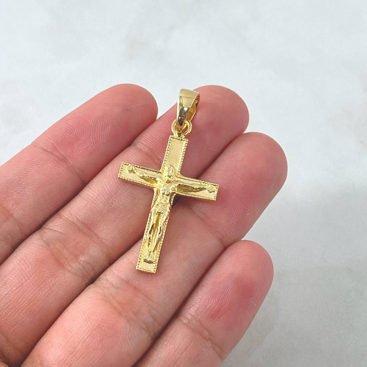 Dije Cruz Cristo 3.35gr / 3.6cm / Borde Punteado Oro Amarillo 18K