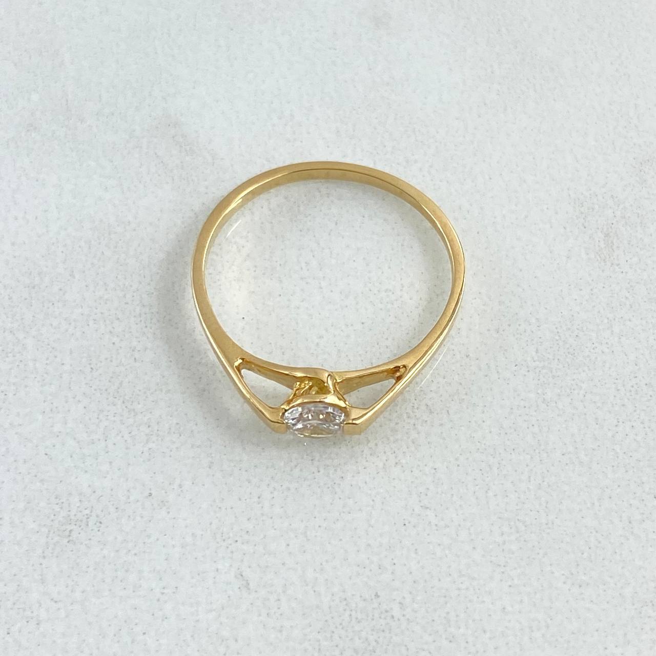 Anillo Solitario Basteado 1.25gr / T5 1/2 / Circon Blanco Oro Amarillo 18K