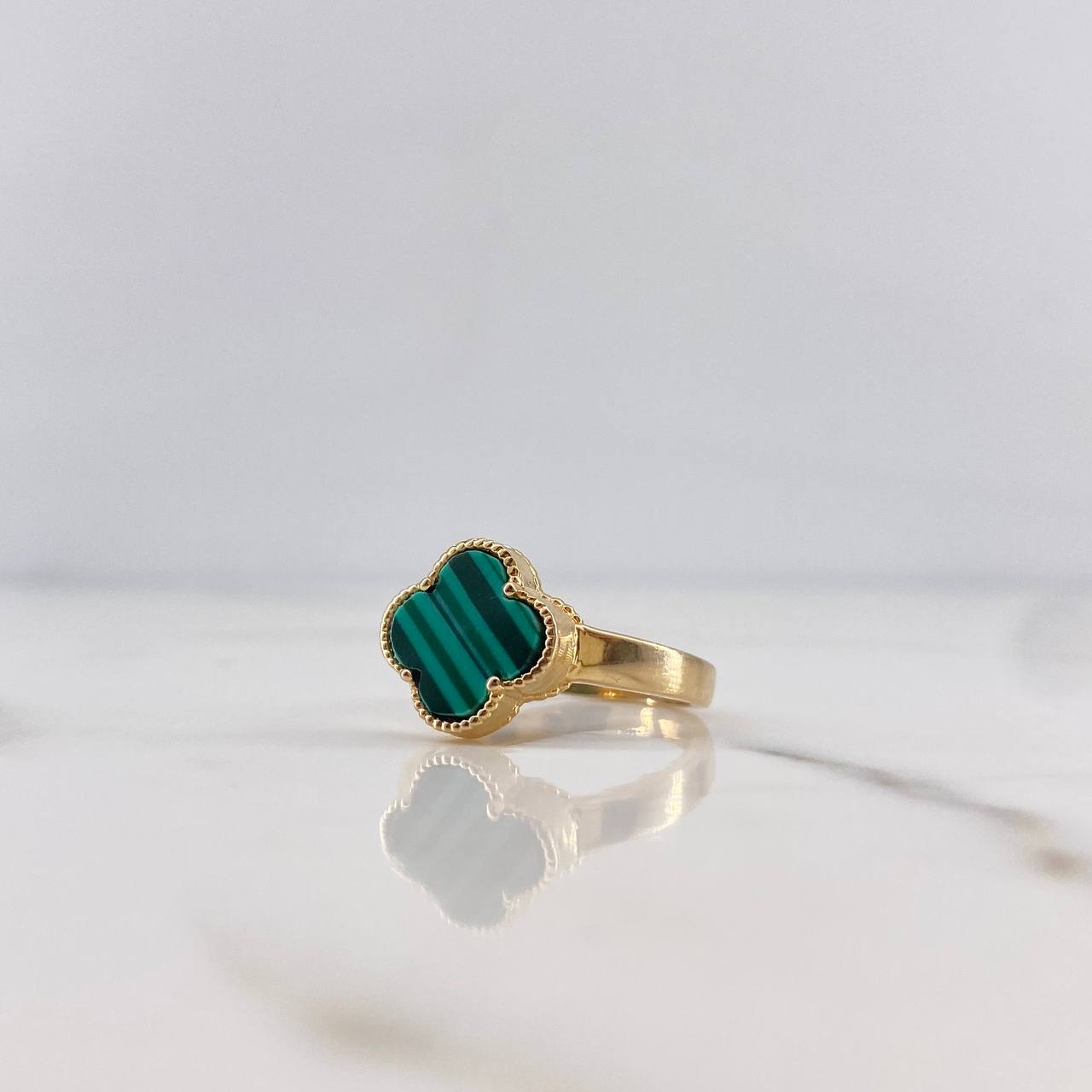 Anillo Trebol VCyA 2.7gr / T6 / Malaquita Verde Liso Oro Amarillo 18K &