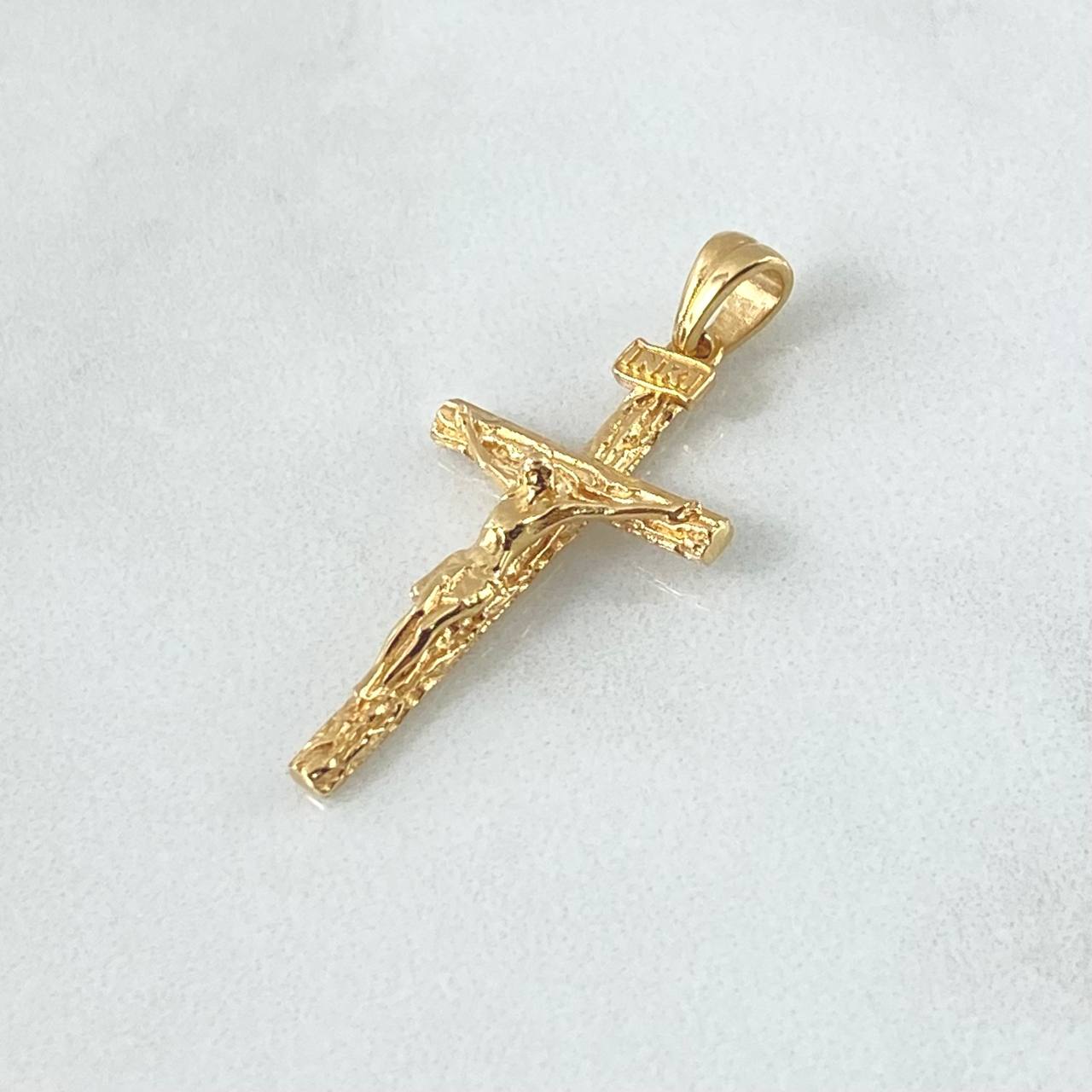 Dije Cruz Cristo Olivo 2.5gr / 3.5cm / Oro Amarillo 18K ©