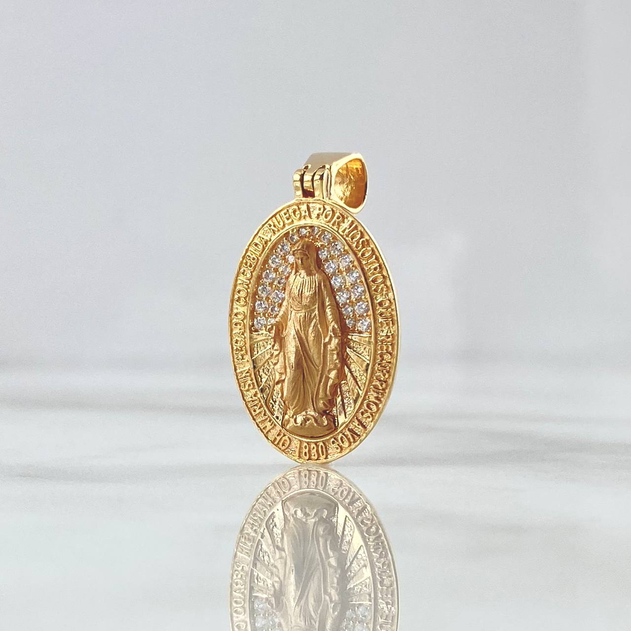 Dije Virgen Milagrosa Ovalo 4.3gr / 3.1cm / Mate Texturizada Circones Blancos Oro Amarillo 18K ©