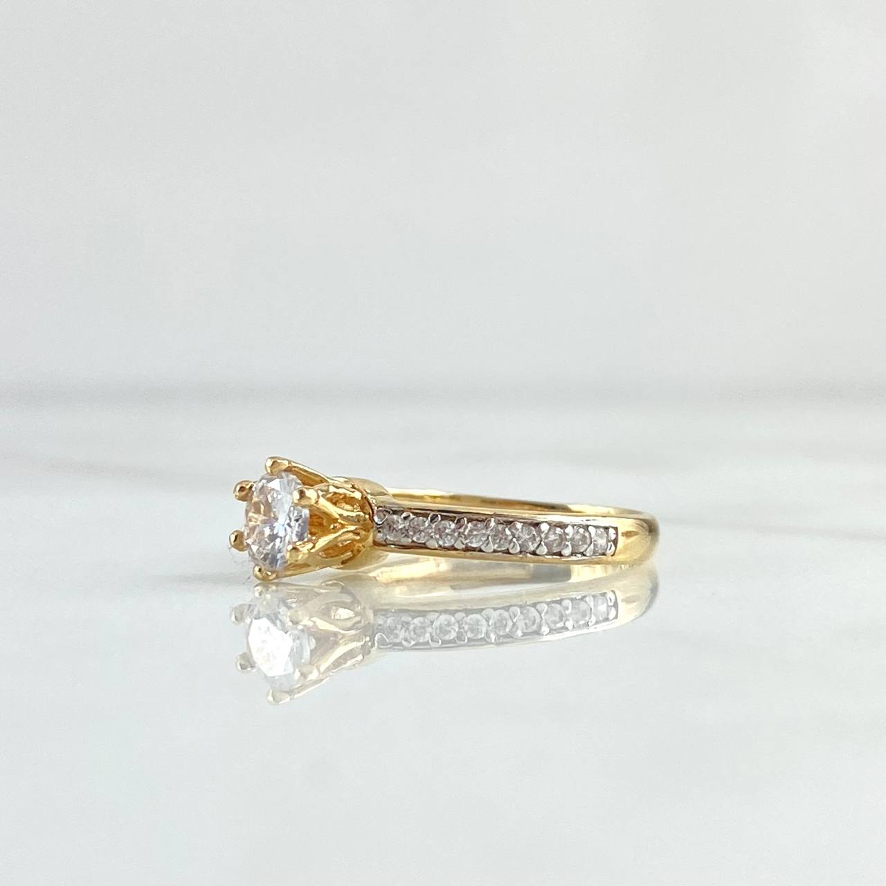 Anillo Solitario Puntual 2.65gr / T6 / Circones Blancos Oro Amarillo 18K *