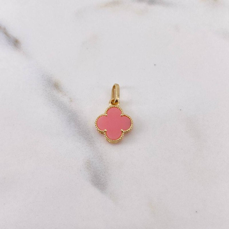 Dije Trebol VCyA 0.95gr / 2cm / Rosado Electroestatico Oro Amarillo 18K &