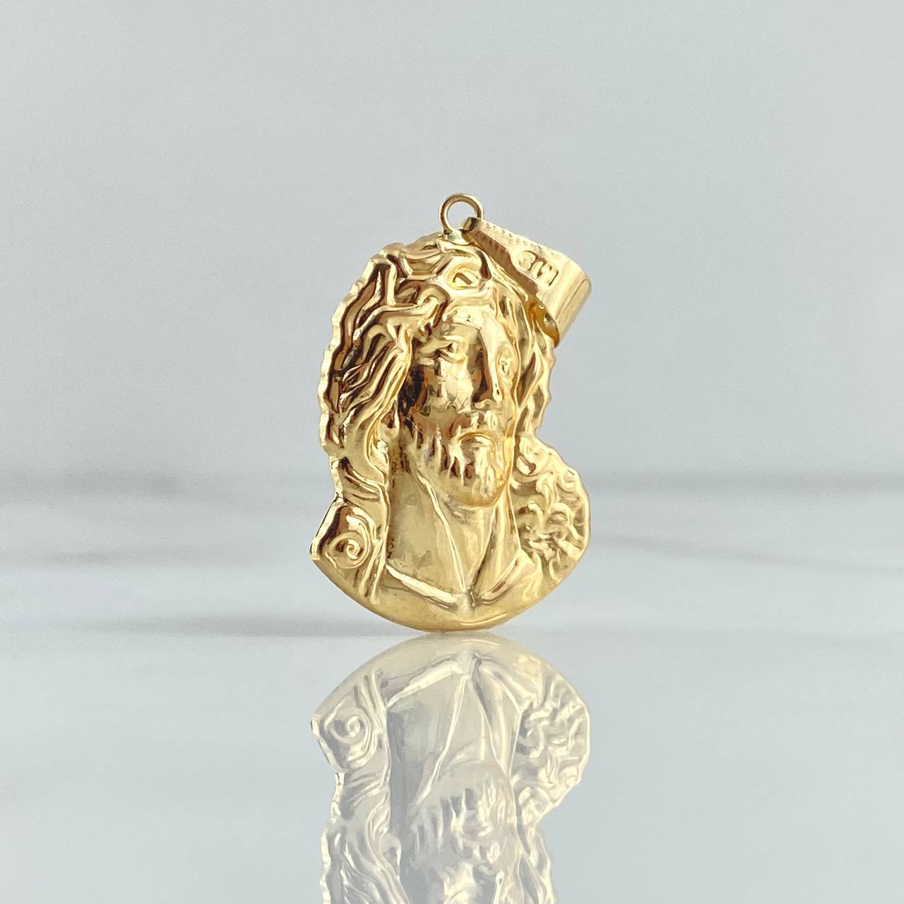 Dije Rostro Jesús 2.2gr / 3.6cm / Liso Oro Amarillo 18K