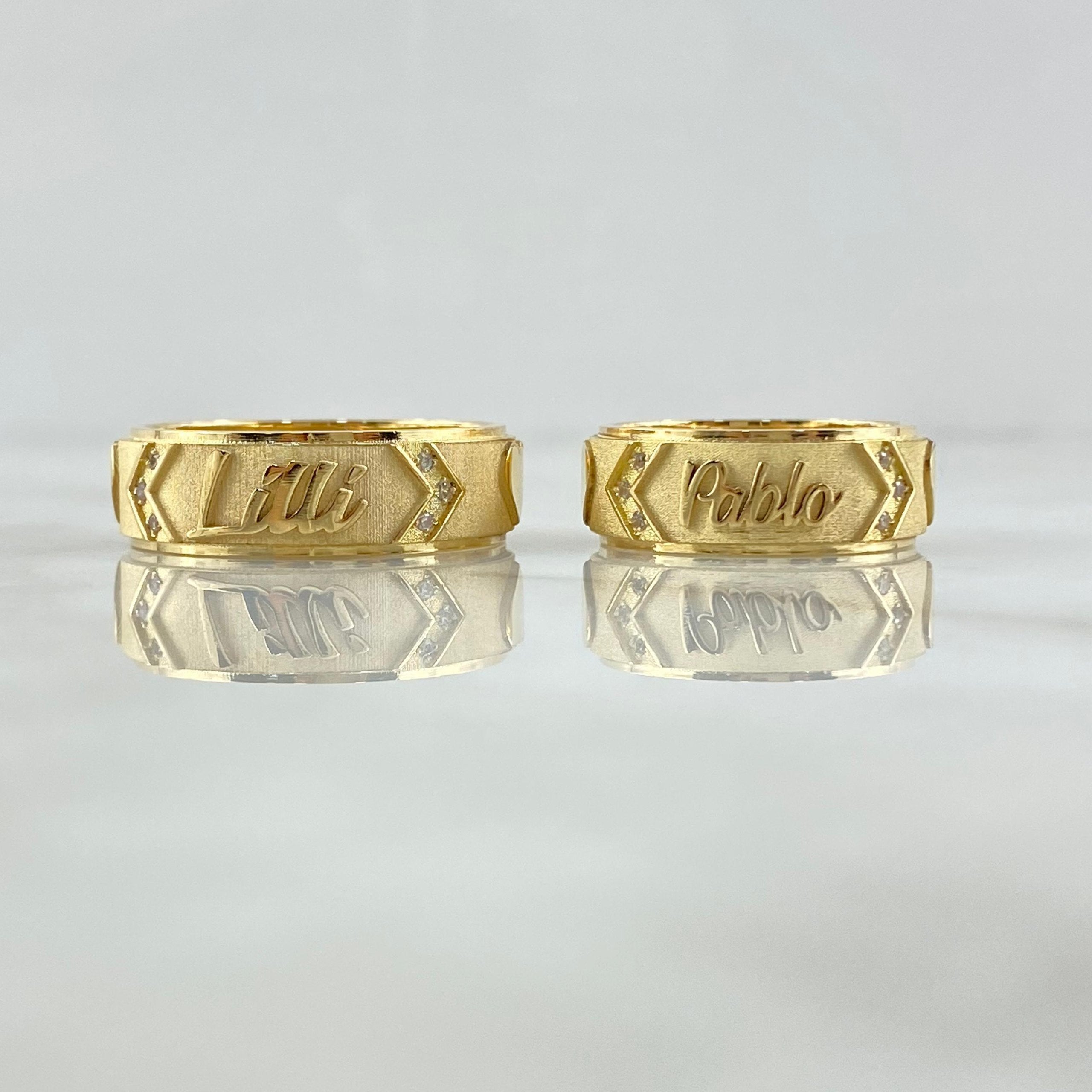 Fabricacion Bajo Pedido Anillo Argollas Rusticas Nombre Personalizadas 23gr / Oro Amarillo 18K