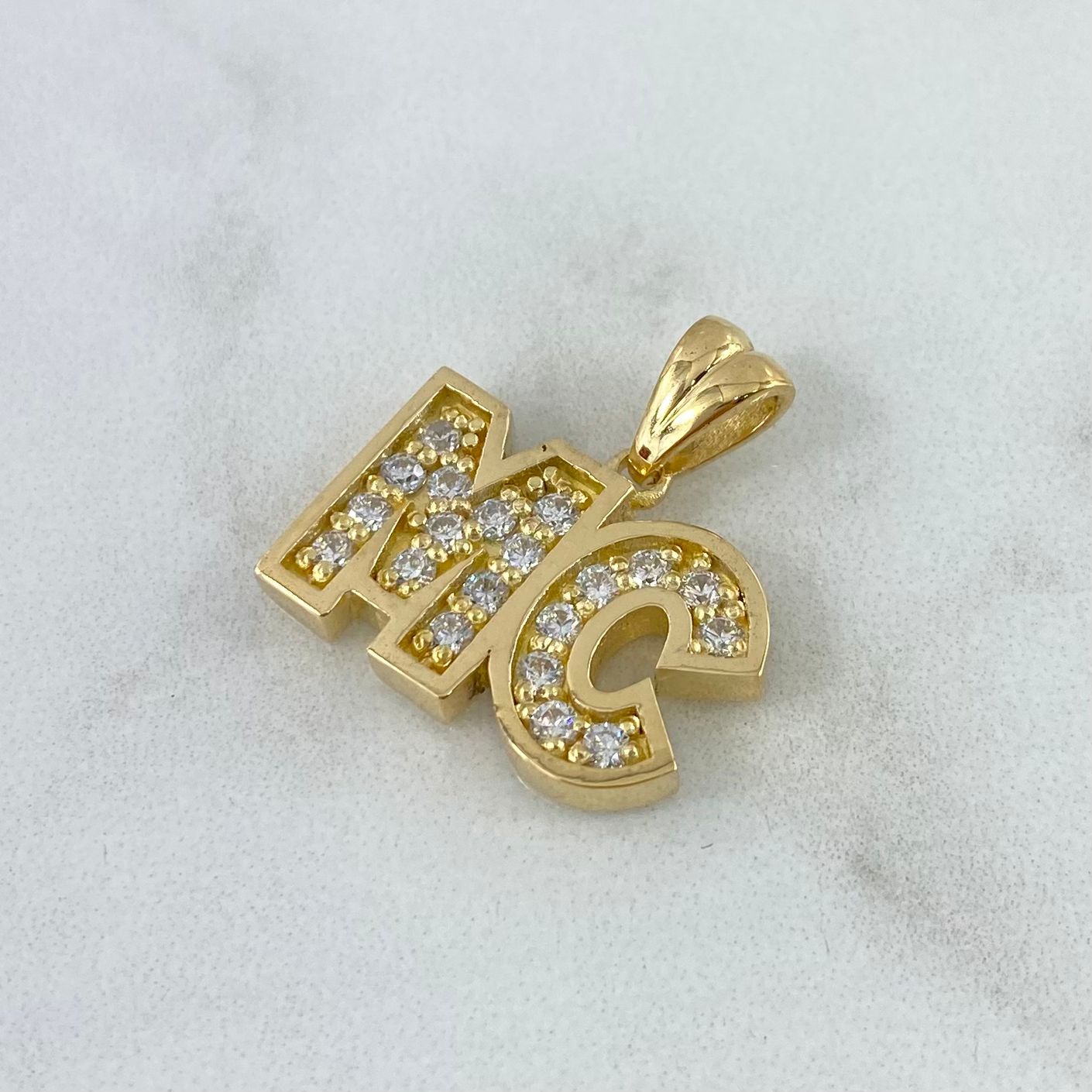 Fabricacion Bajo Pedido Dije De Letras Tupidos 8gr / Oro Amarillo 18K