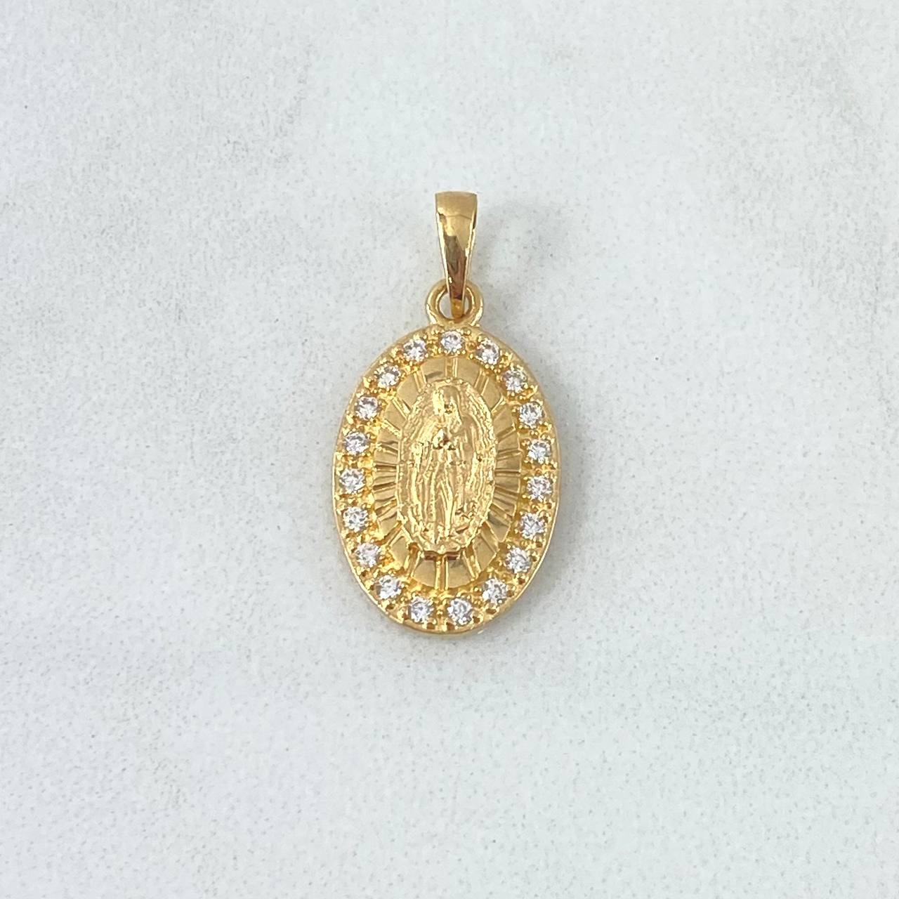 Dije Virgen Guadalupe 2.15gr / 2.3cm / Ovalo Rayado Circones Blancos Oro Amarillo 18K