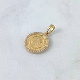 Dije Medalla San Benito 2.15gr / 2.2cm / Circones Blancos Oro Amarillo 18K