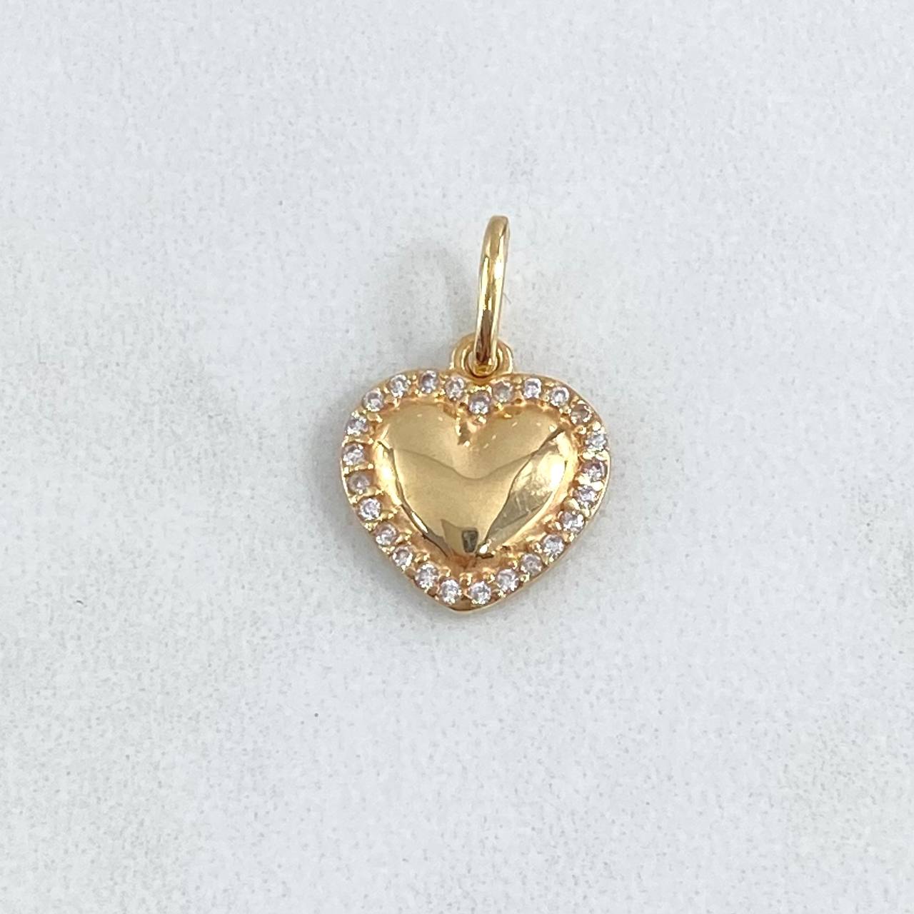 Dije Corazón Cojin Bordeado 1.4gr / 1.8cm / Circones Blancos Oro Amarillo 18K