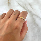 Anillo Amen 1.75gr / T6 3/4 / Circones Blancos Oro Amarillo 18K