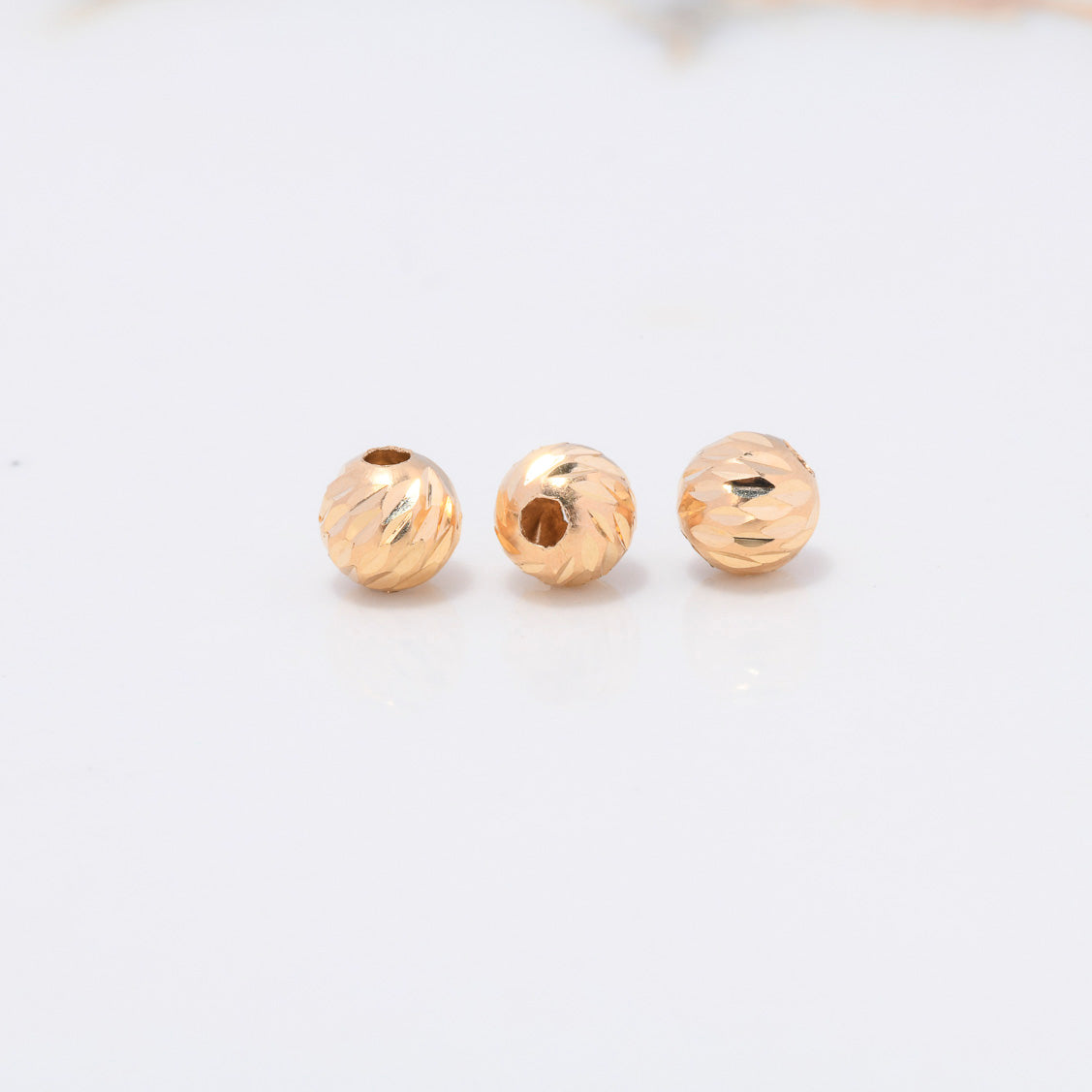 Bola Diamantada 0.25gr / 6mm Oro Amarillo $