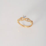 Anillo Solitario Churumbela 2.35gr / T6 1/4 / Circones Blancos Oro Amarillo $