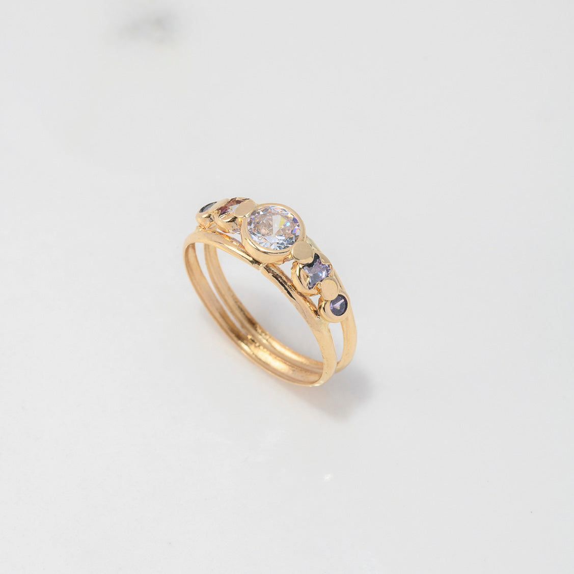 Anillo Circulos Estrellas 1.5gr / T7 3/4 / Circones Lilas Blanco Oro Amarillo $