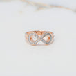 Anillo Infinito 3.2gr / T6 1/2 / Circones Blancos Oro Rosa $