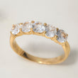 Anillo Churumbela 2.6gr / T5 1/4 / Circones Blancos Oro Amarillo $