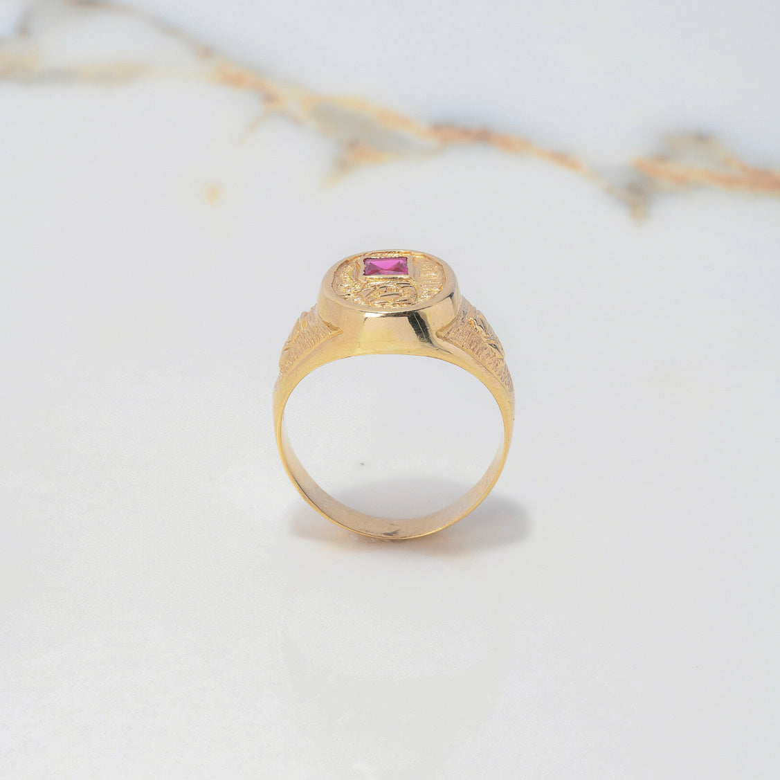 Anillo Sello Pre Colombino 6.4gr / T10 / Grabado Circon Fucsia Oro Amarillo $