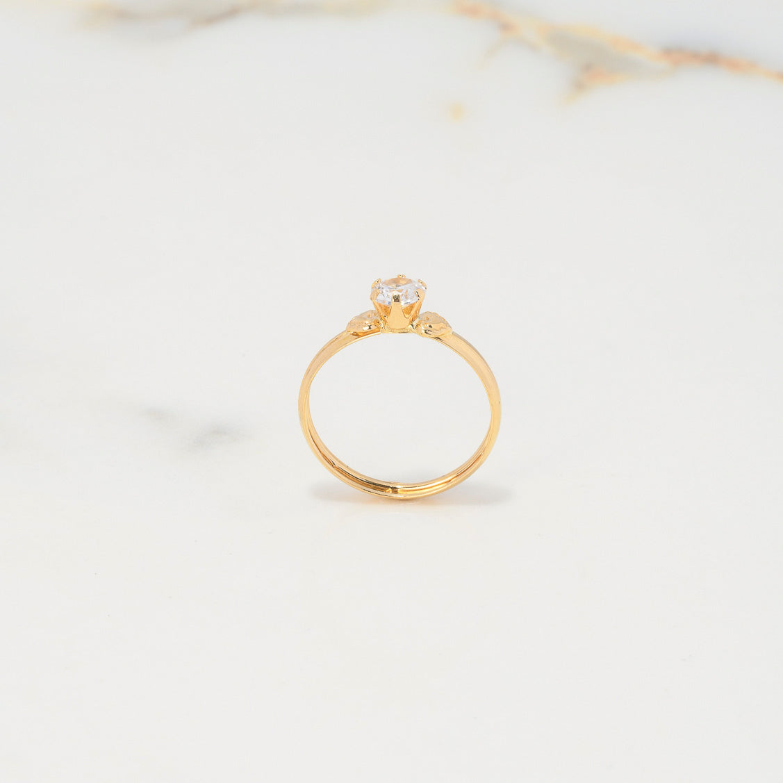 Anillo Solitario Corazones 1.05gr / T6 1/4 / Circon Blanco Oro Amarillo $