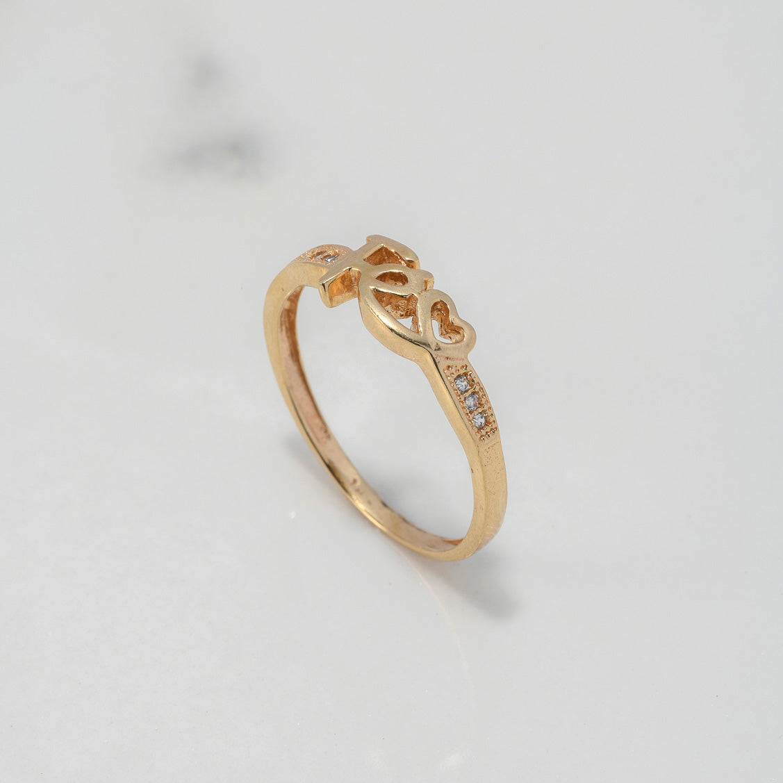 Anillo Fé Corazón 1.75gr / T5 3/4 / Circones Blancos Oro Amarillo $