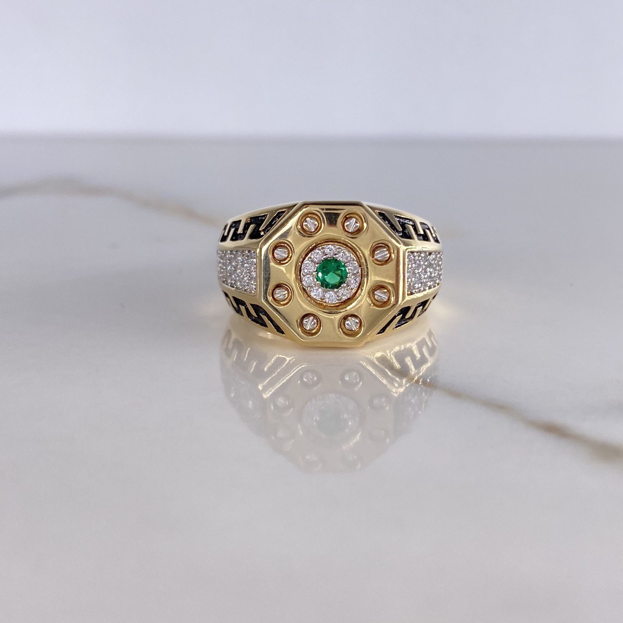 Anillo Octagono Tribal 10gr / T10 1/2 / Circon Verde Blancos Oro Amarillo $