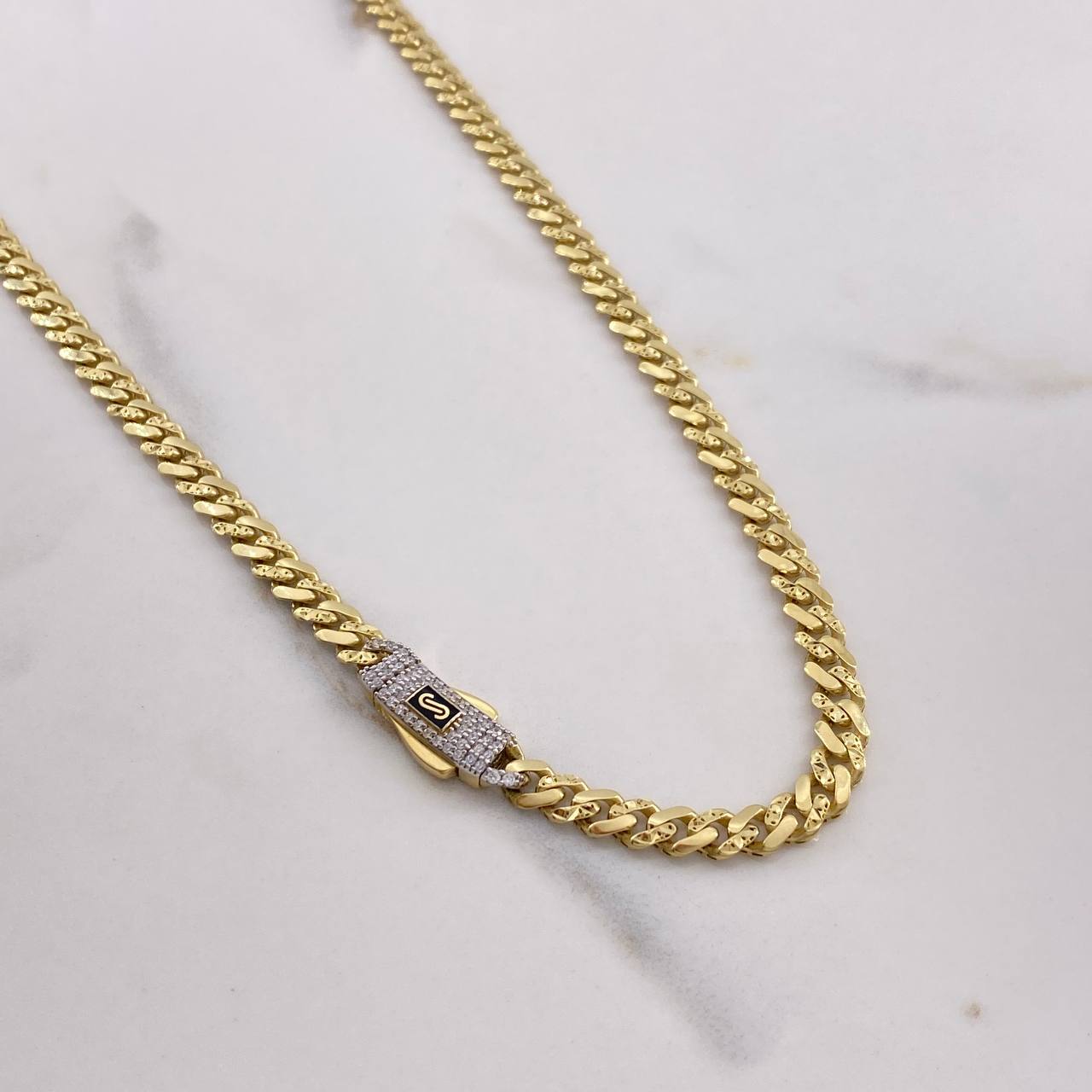 Cadena Cubana Infinito 18.8gr / 60cm / 5mm Diamantada Oro Amarillo +2 $