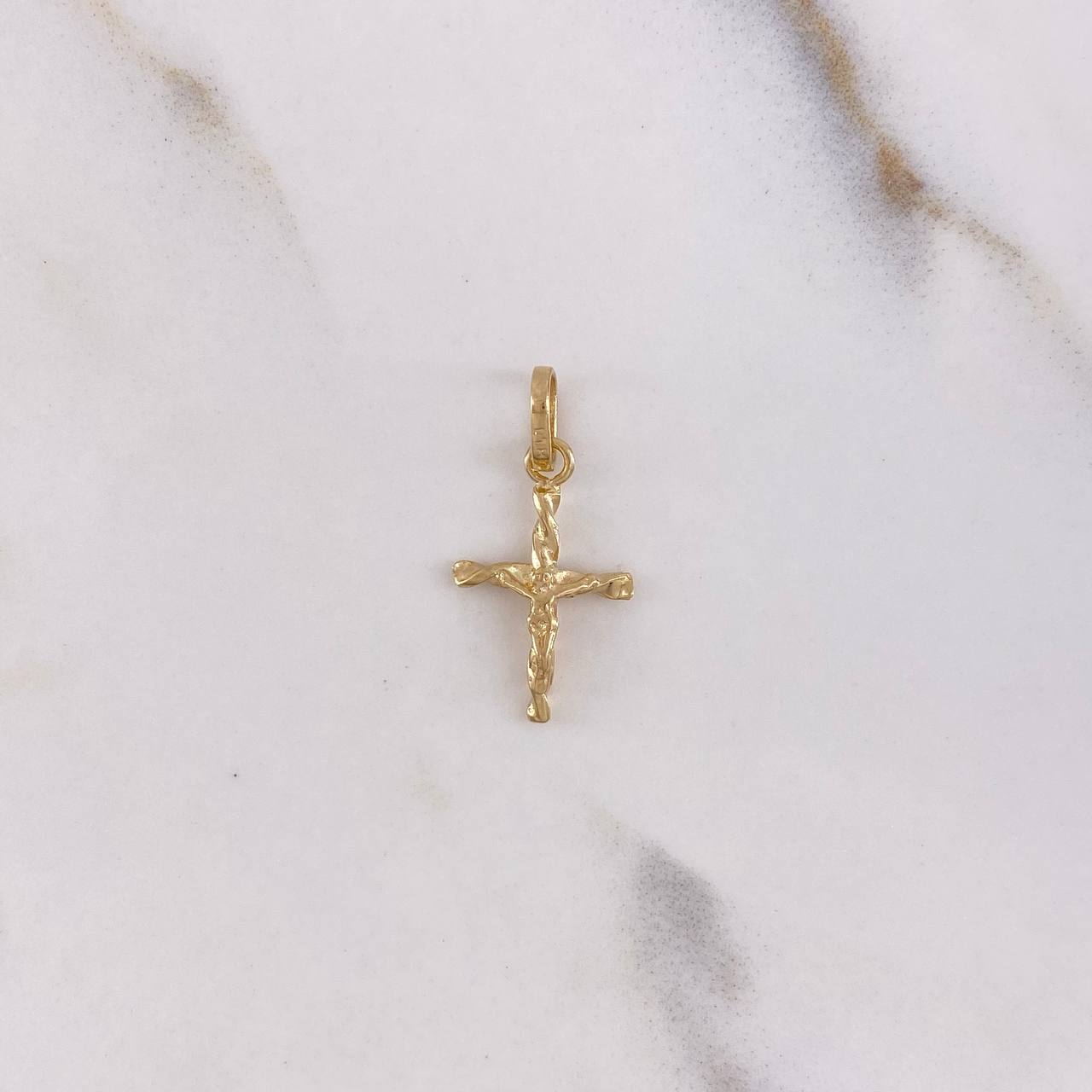 Dije Cruz Cristo Espiral 0.75gr / 2.3cm / Oro Amarillo $