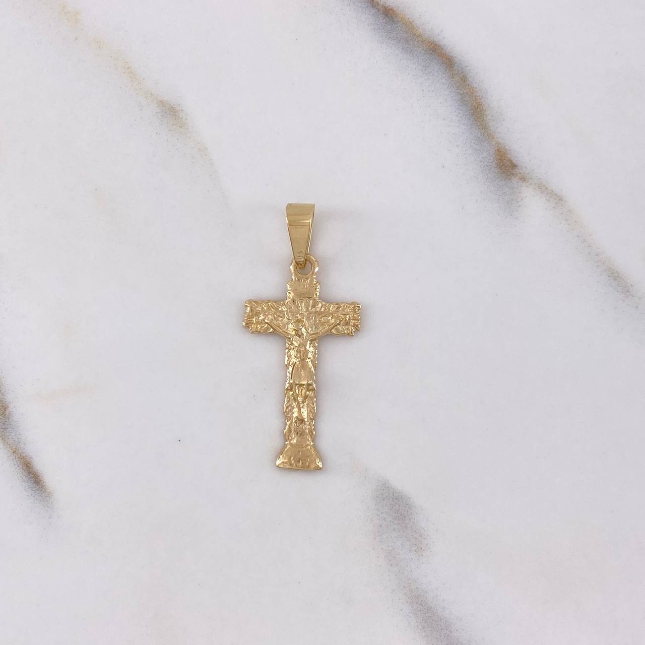 Dije Cruz Cristo 2.1gr / 3.5cm / Rustica Oro Amarillo $