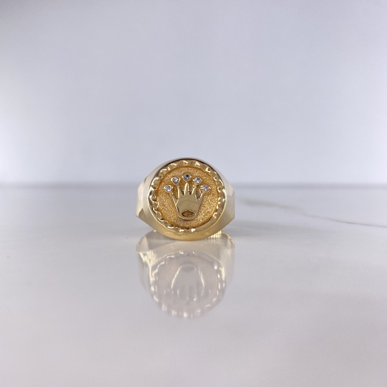 Anillo Sello Corona 3.35gr / T10 1/2 / Circones Blancos Oro Amarillo $