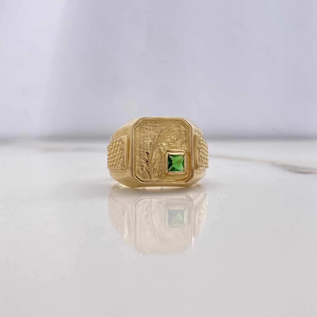 Anillo Sello Espiga 9.4gr / T8 1/2 / Circon Verde   Oro Amarillo $