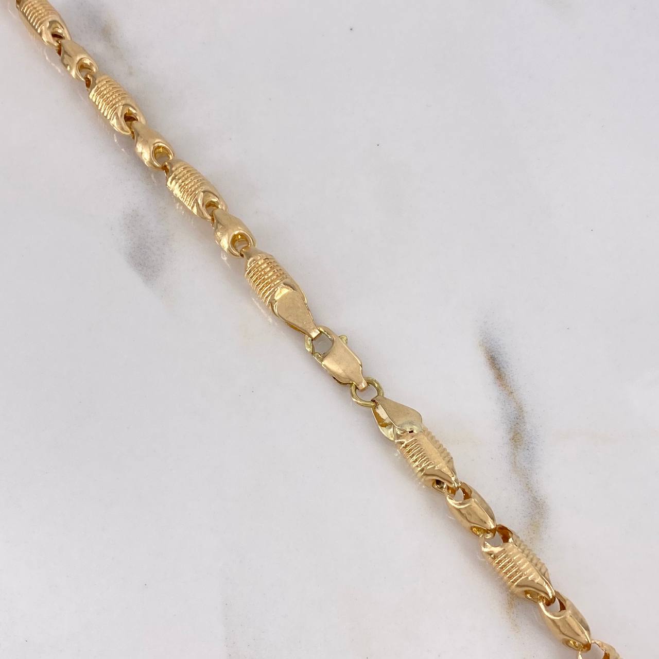 Cadena Rustica Cilindro 18.85gr / 60cm / 4.7mm Rayado Oro Amarillo 18K $